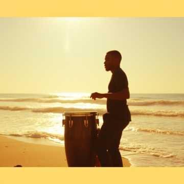 Fongi & The 4Play Grooves - Cálido